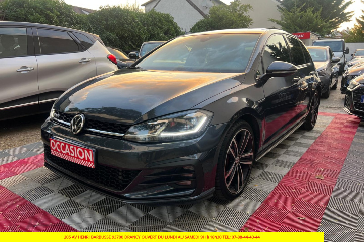 VOLKSWAGEN GOLF