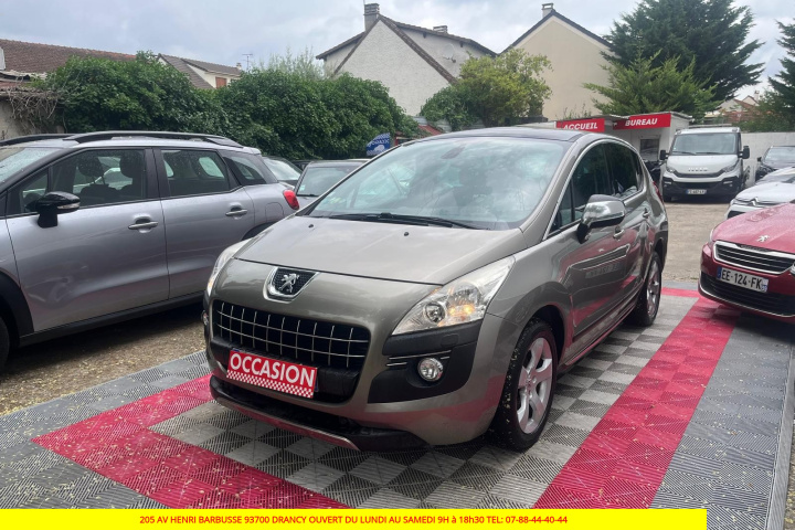PEUGEOT 3008