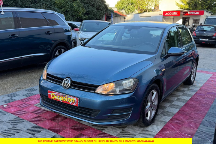 VOLKSWAGEN GOLF