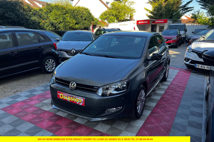 VOLKSWAGEN POLO