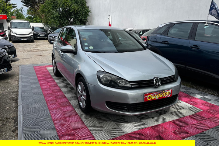VOLKSWAGEN GOLF