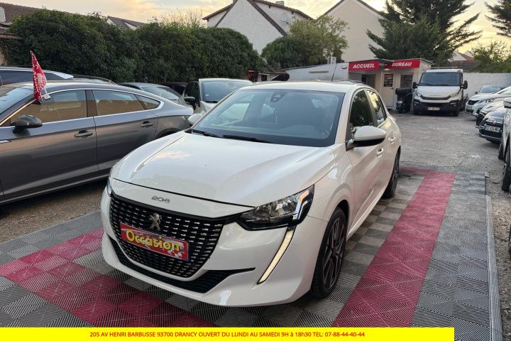 PEUGEOT 208