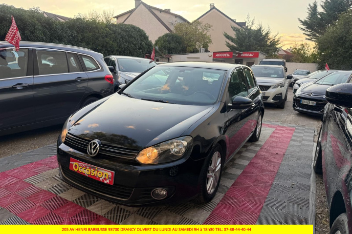 VOLKSWAGEN GOLF