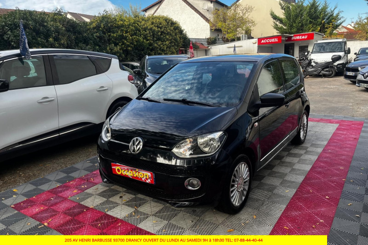 VOLKSWAGEN UP