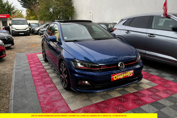 VOLKSWAGEN POLO